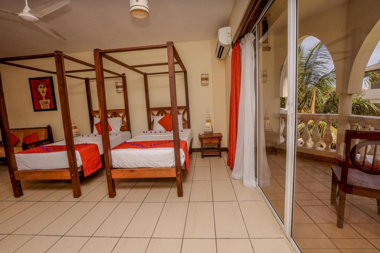 Cityblue Creekside Hotel & Suites Момбаса Екстериор снимка