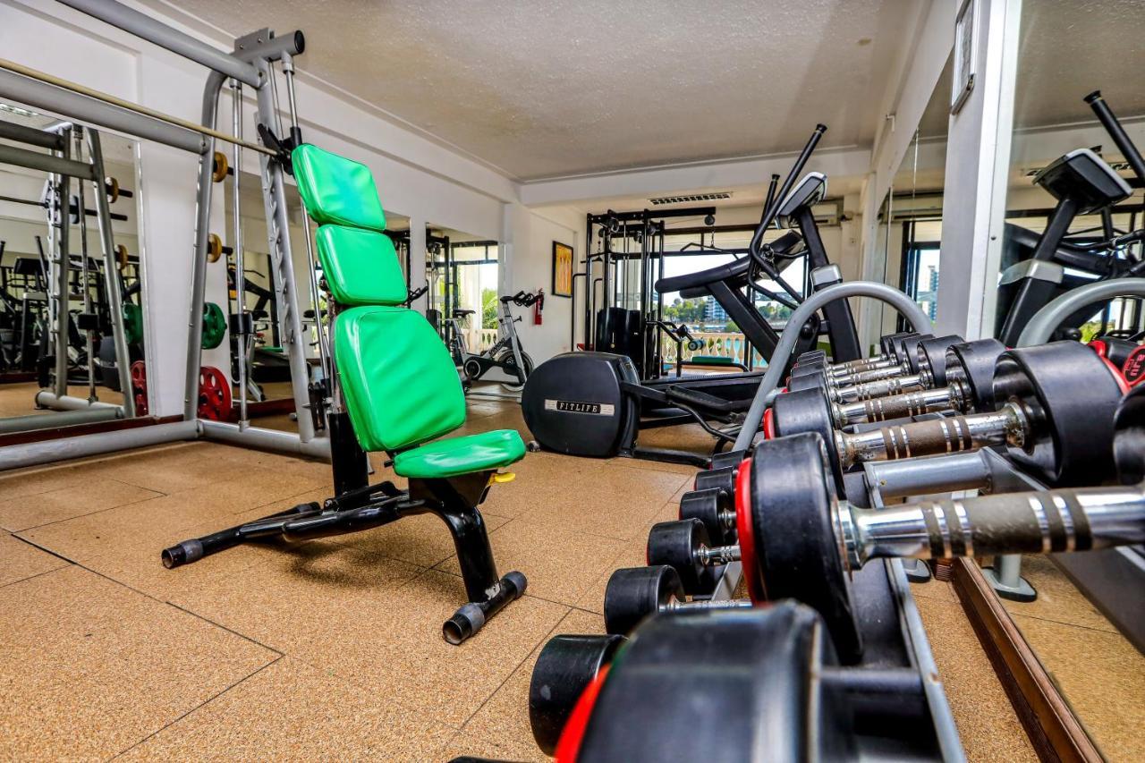 Cityblue Creekside Hotel & Suites Момбаса Екстериор снимка