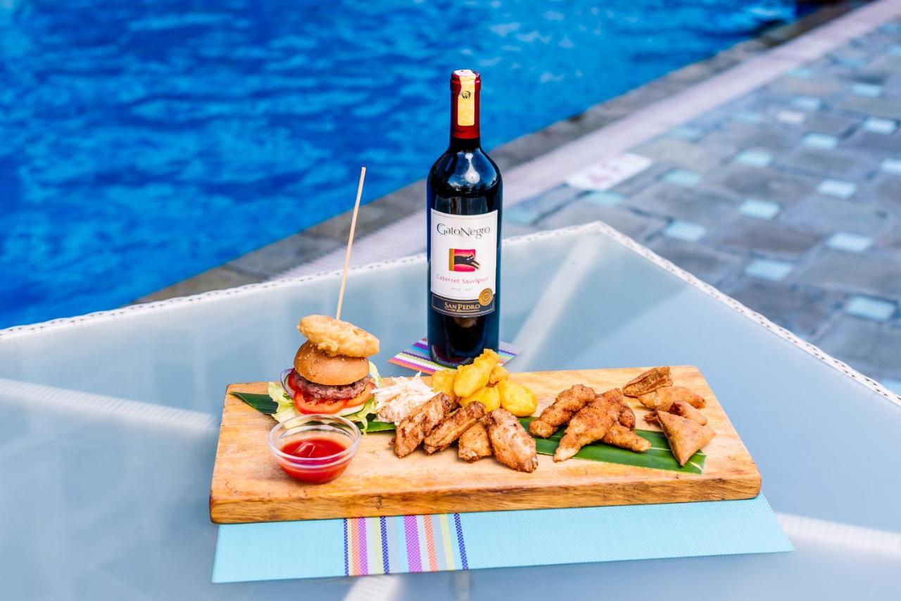 Cityblue Creekside Hotel & Suites Момбаса Екстериор снимка
